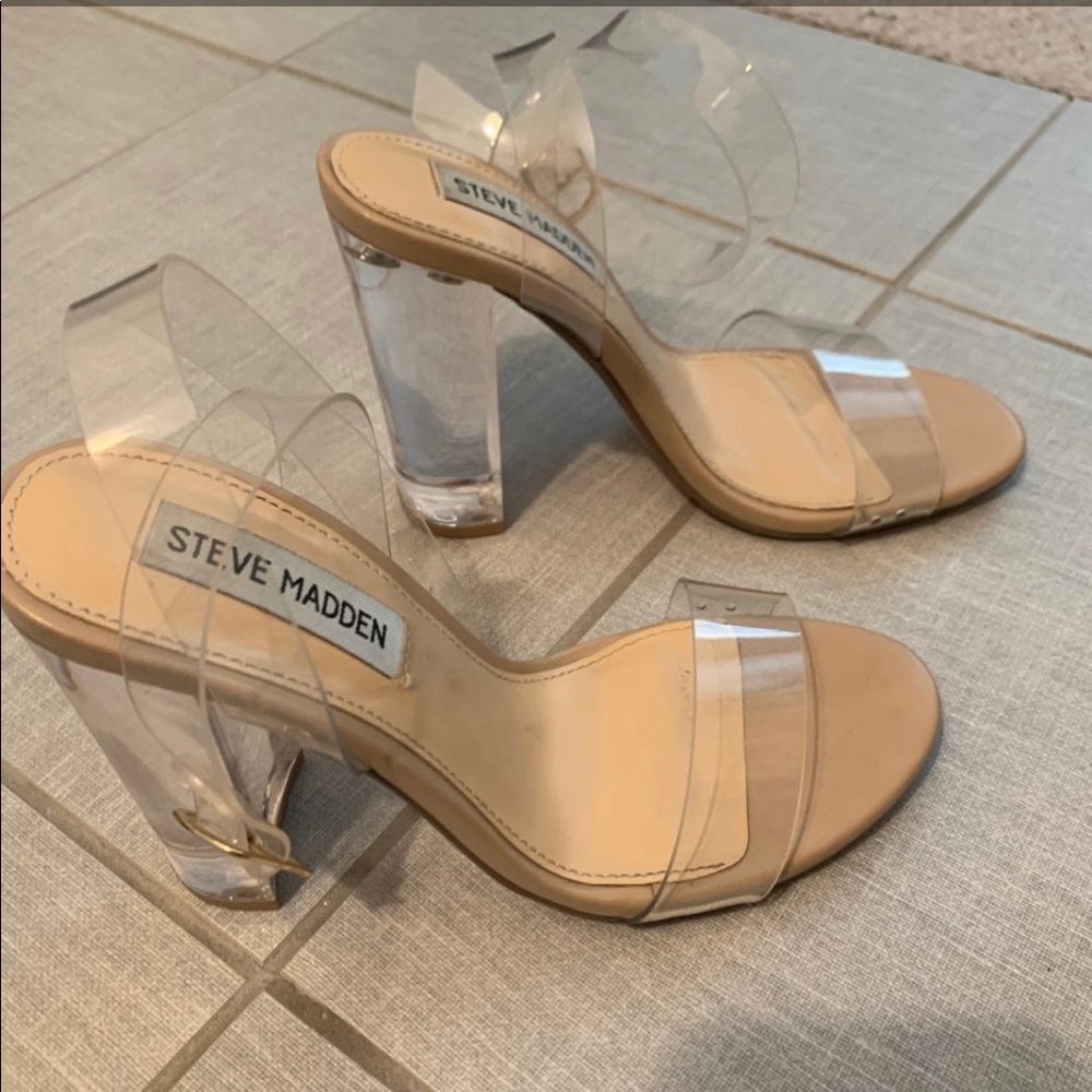 SOLD ‼️ Steve Madden Camille Heels clear